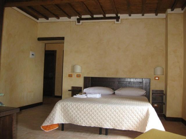 卡萨莱马里奥酒店 Montecchio  外观 照片